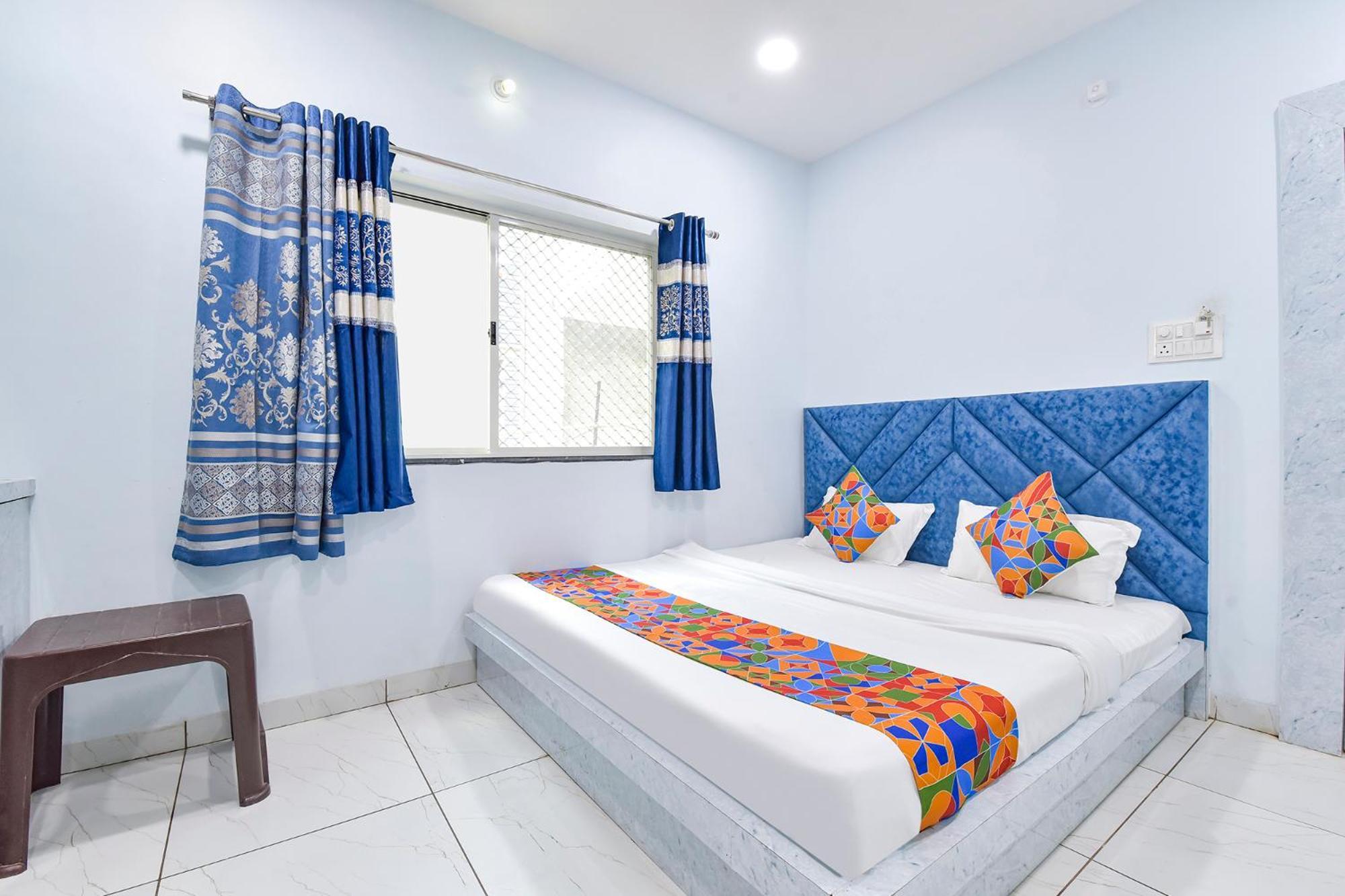 Fabhotel Somnath Ujjain Bagian luar foto