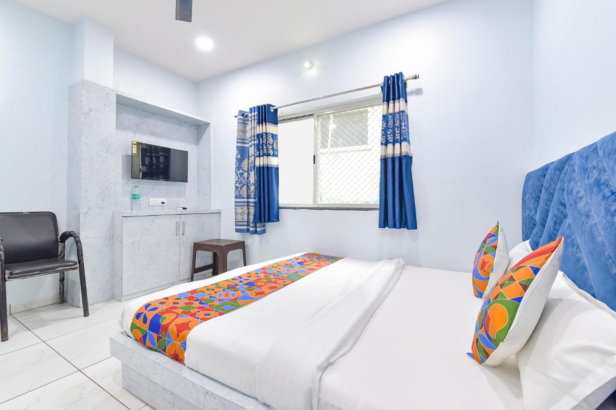 Fabhotel Somnath Ujjain Bagian luar foto